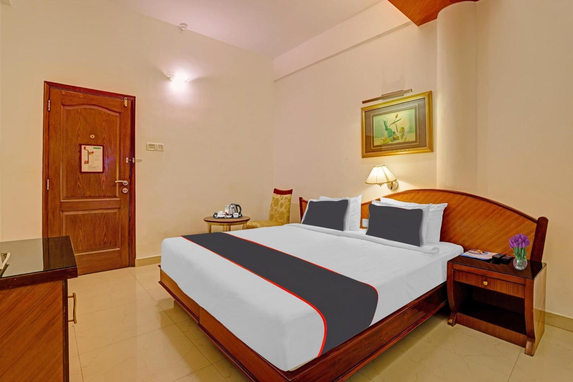 Super Collection O Indraprastha Hotel Thiruvananthapuram Exterior photo