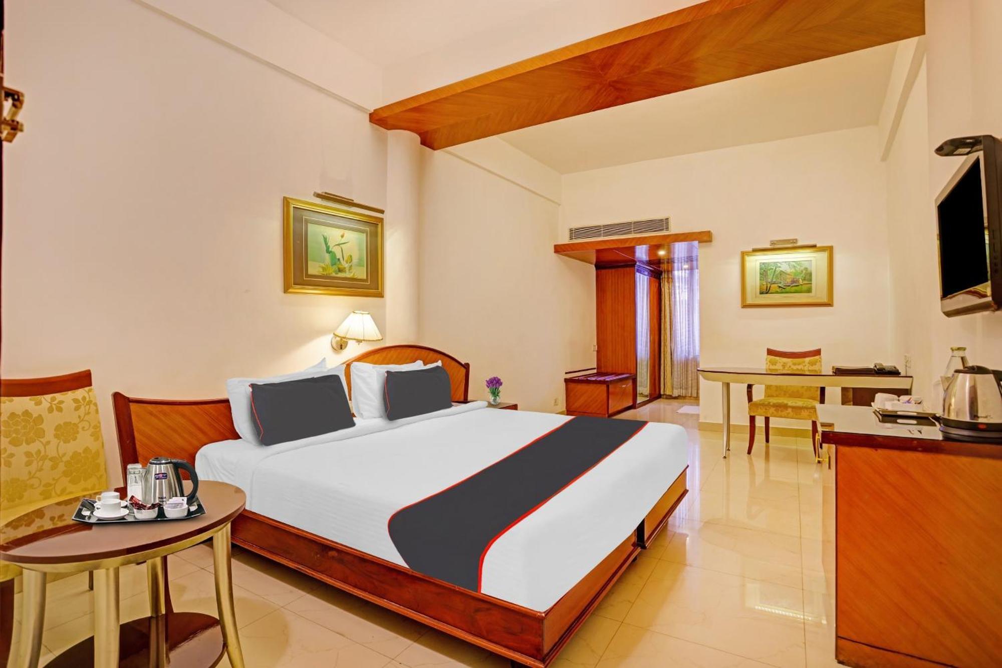Super Collection O Indraprastha Hotel Thiruvananthapuram Exterior photo